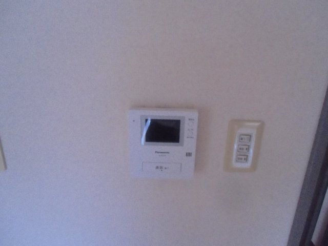 クレストヒル中野木のセキュリティ|TVモニターホンで急な来客でも安心ですね