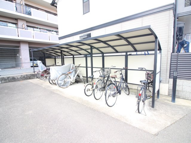 セジュール向日町のその他共用部分|駐輪場