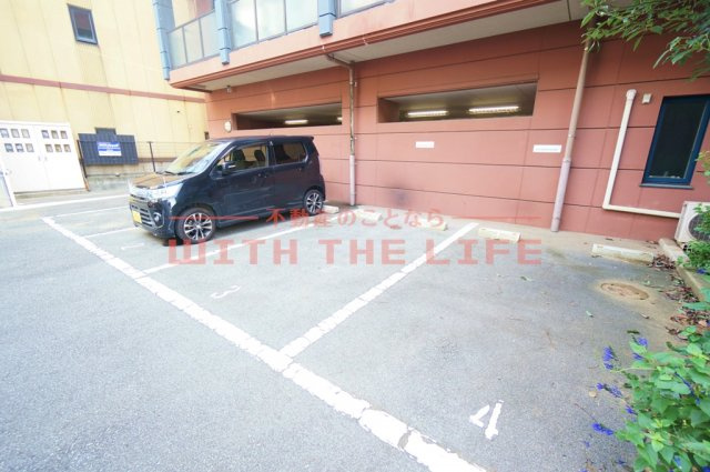 ルネッサンス21久留米六ツ門【キャッシュバック対象物件】の駐車場|駐車場があります