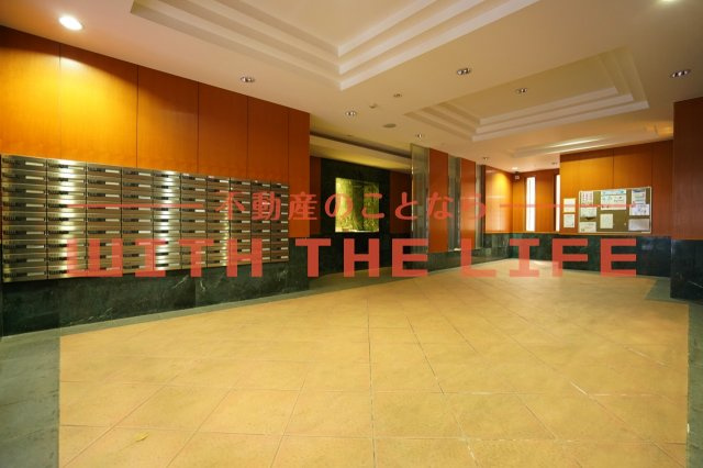 ルネッサンス21久留米六ツ門【キャッシュバック対象物件】のエントランス|清潔なエントランスです