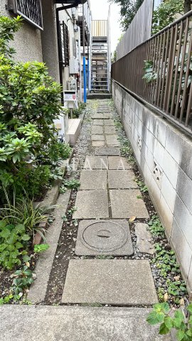 ハイツ渡辺のエントランス