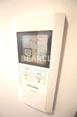 【独立洗面台】 | グッドヒル伏見 | 独立洗面台、小物を置くことができて便利です