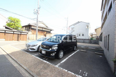 【駐車場】 | グッドヒル伏見 | 駐車場です