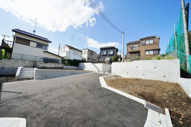 【横浜市旭区鶴ヶ峰本町３丁目27-9全５棟新築戸建てＥ棟】★仲介手数料無料★（今宿小学校・鶴ヶ峰中学校）の外観