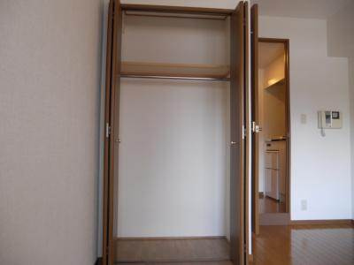 プレサンス京都烏丸御池Ⅱの収納|クローゼット