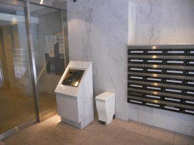 プレサンス京都烏丸御池Ⅱのエントランス|オートロック