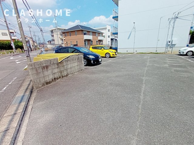 リトルアイランド　　刈谷市の賃貸ならクラスホーム刈谷店の駐車場