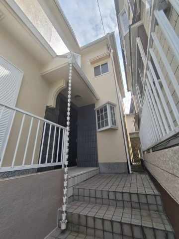 大阪狭山市今熊３丁目の中古一戸建の外観