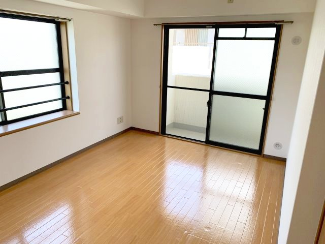 シティプラザ芦屋西の居間・リビング