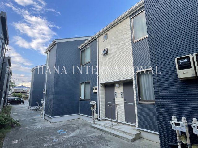 エテルノセラ３号館のエントランス