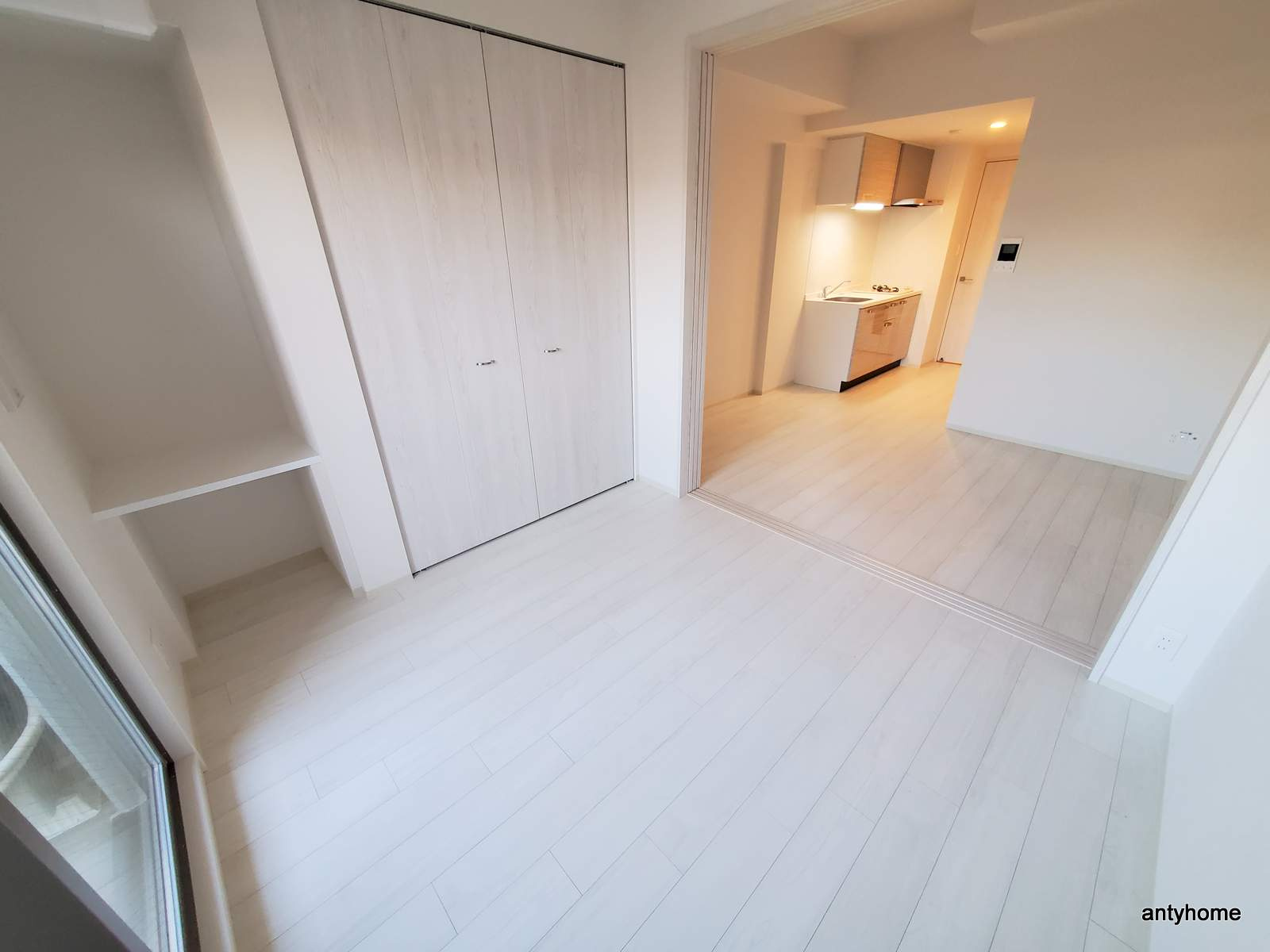 エスリードレジデンス江坂垂水町 仲介手数料無料の寝室