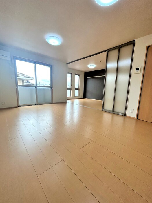 ラ・ヴィスタ　Ｂ棟　　刈谷市近郊の賃貸はクラスホーム刈谷店の居間・リビング