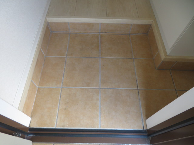 ブールドーグフランセの玄関