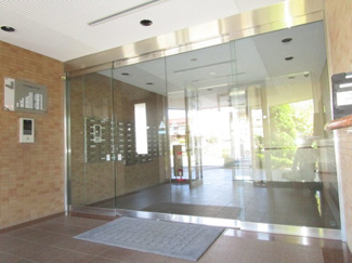 【エントランス】