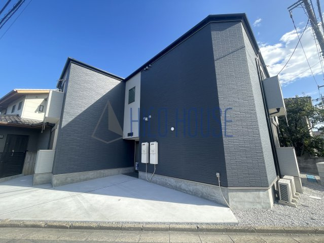 グランデ的場の外観