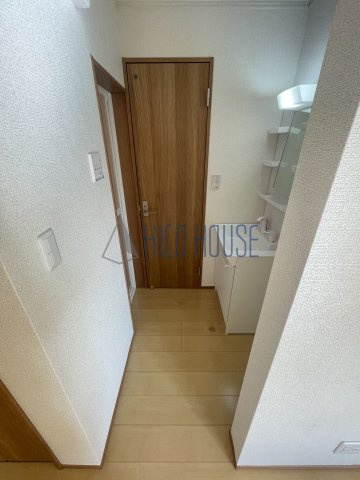 グランデ的場の洗面所