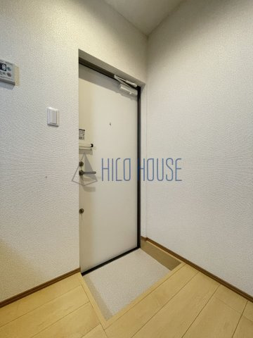 グランデ的場の玄関