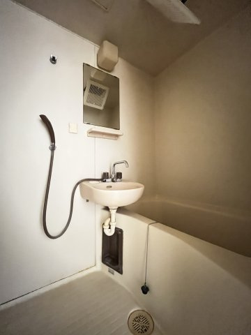 エステートピア葉山Bの浴室