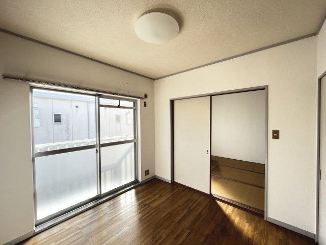 エステートピア葉山Bの居間・リビング