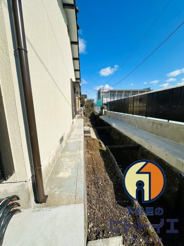 八女市前古賀中古住宅の前面道路含む現地写真