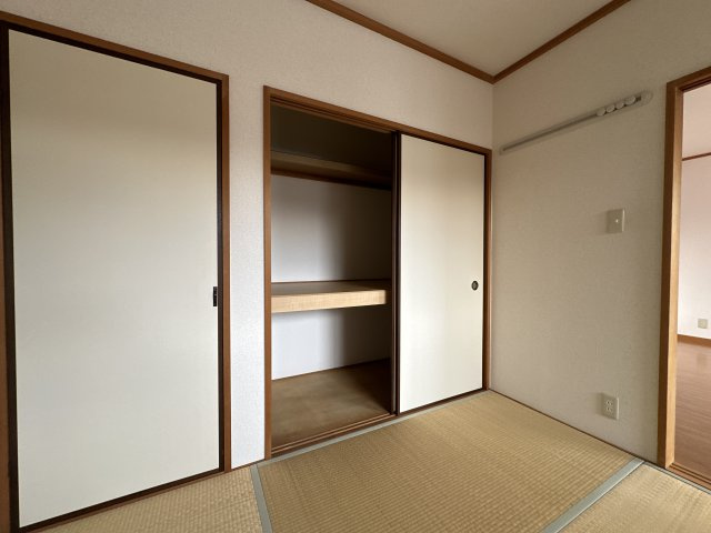 プレミール　Ⅱ棟の収納