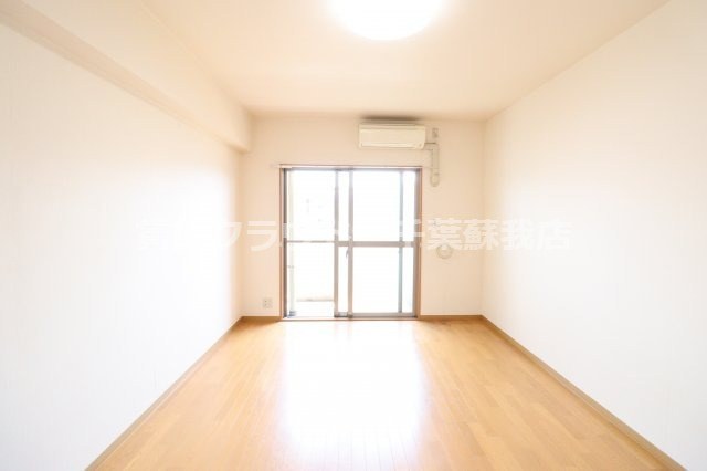 ブルーオーシャンの居間・リビング|おしゃれなリビングです