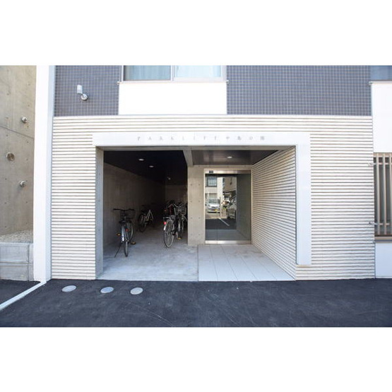 【エントランス】PARK LIFE中島公園