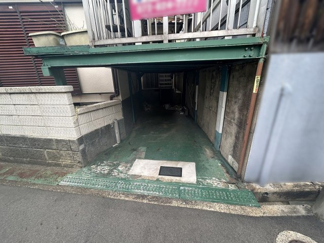 枚方市茄子作1丁目　中古戸建ての駐車場|駐車場があります