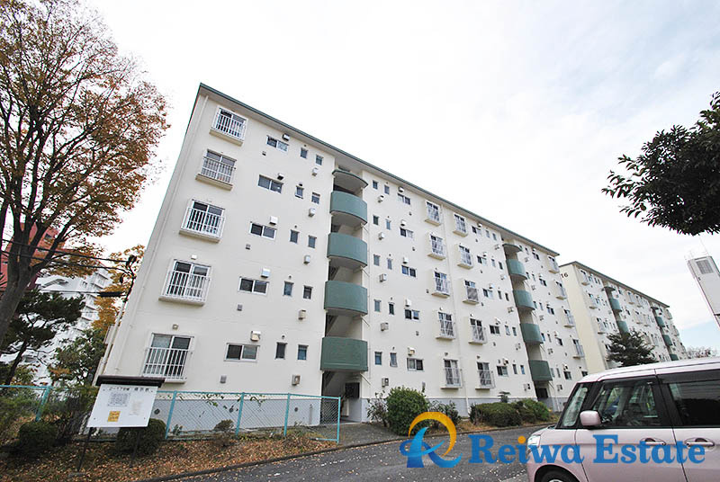 湘南西部住宅　2-17号棟の外観