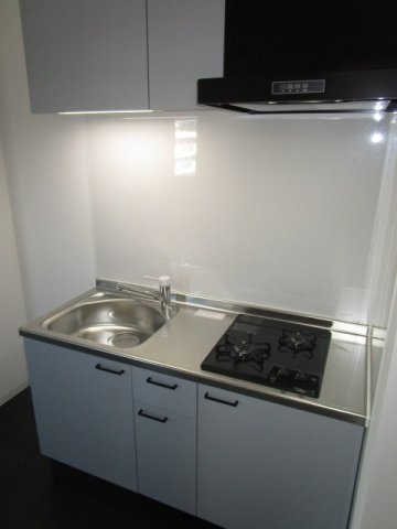 Mv.imp大阪塚本のキッチン