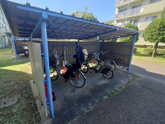 南平野住宅10号棟のその他共用部分|駐輪場です