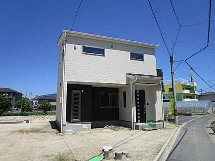 広島市安佐南区川内２丁目　新築一戸建ての外観