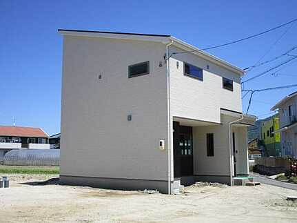 広島市安佐南区川内２丁目　新築一戸建ての外観