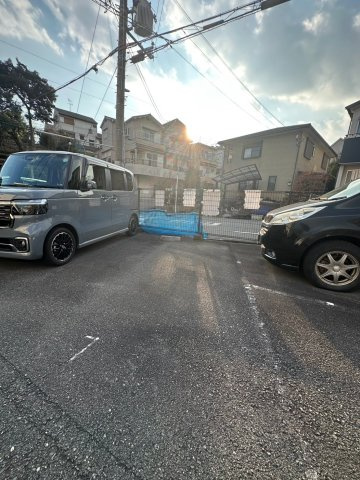 浪速コーポの駐車場