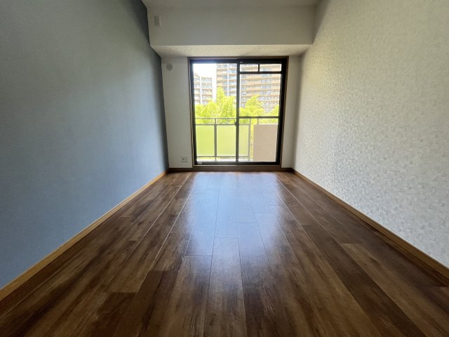 エバーランドシティ新・泉北4番館の洋室