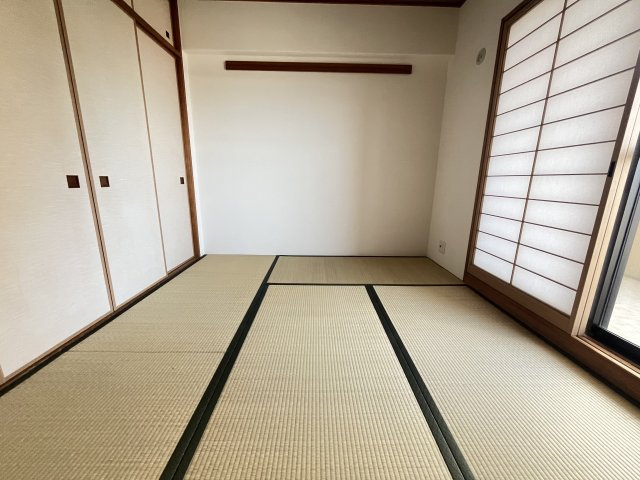 エバーランドシティ新・泉北4番館の和室