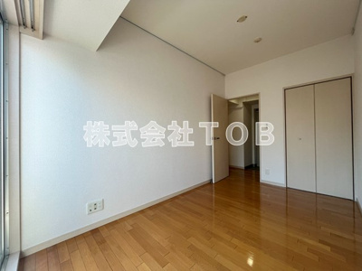 【洋室】 | アーバンコート南烏山 | 玄関側洋室
