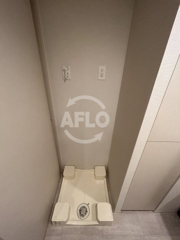 ファインレジデンス福島海老江（海老江西小学校区）の洗面所|ファインレジデンス福島海老江（海老江西小学校区）洗濯パン