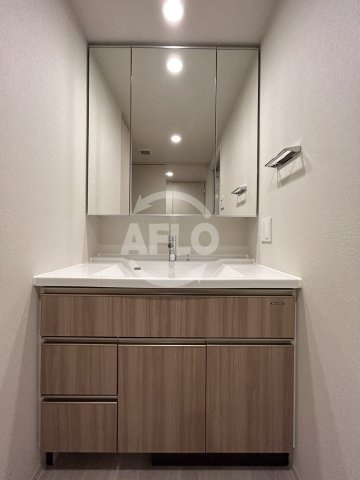 ファインレジデンス福島海老江（海老江西小学校区）の独立洗面台|ファインレジデンス福島海老江（海老江西小学校区）独立洗面所