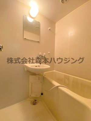 【浴室】 | 　京阪プリンスマンション | 日々の暮らしに欠かせないお風呂です