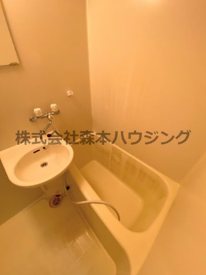 【浴室】 | 　京阪プリンスマンション | 日々の疲れを癒すお風呂付です