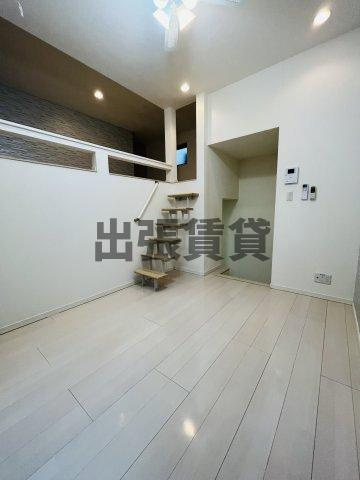 仲介手数料0円！Villa Cleliaの居間・リビング