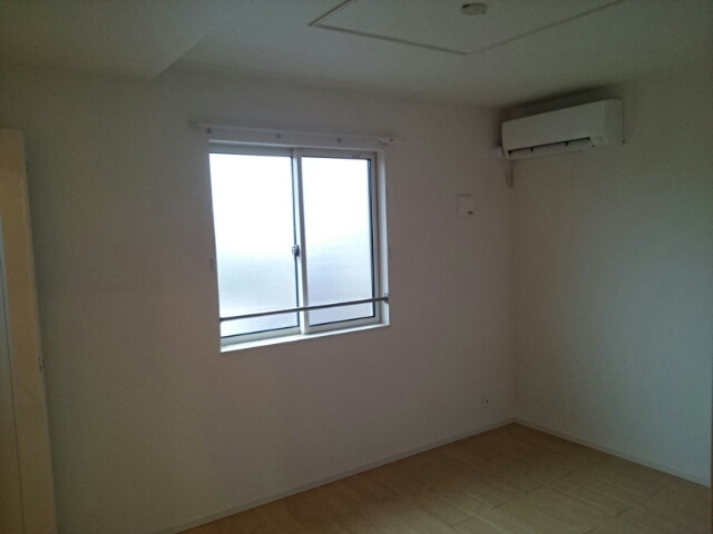 エレガンテプレッソAの洋室