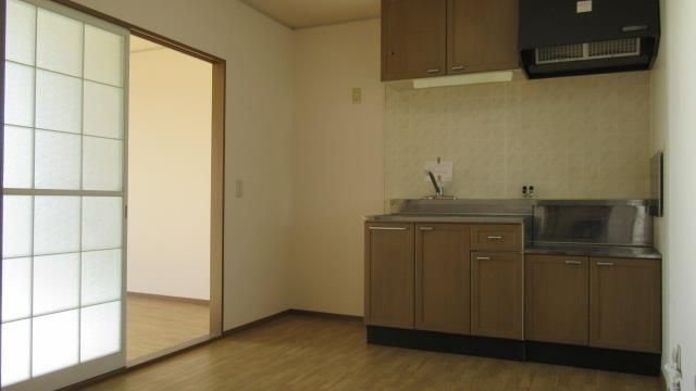 くすの木ハイツIIIの居間・リビング