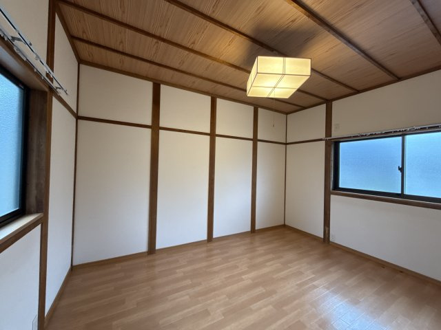 新在家中の町貸家の子供部屋