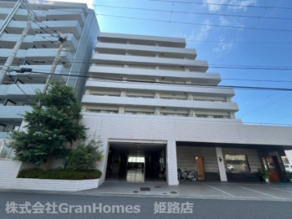 メゾン・セルベイル