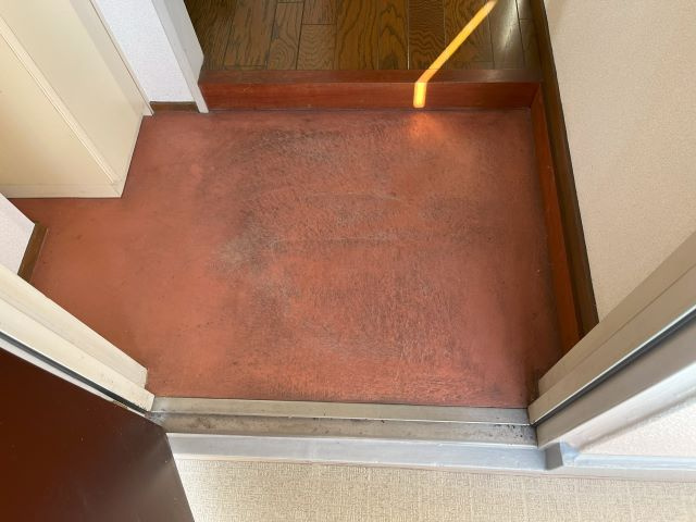 リーダーマンションの玄関