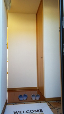 【玄関】 | ロイヤルクレッセント西登戸弐番館