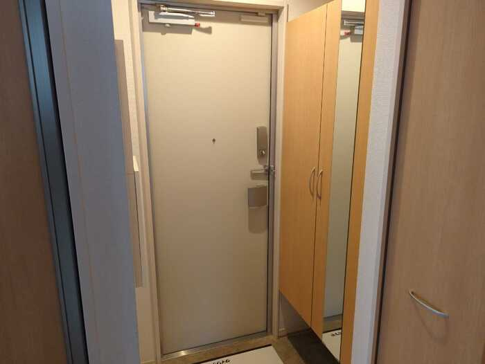 ブラン・キューブの玄関