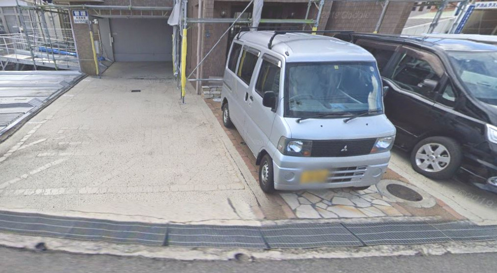 collection和泉府中の駐車場|駐車場に車を止められます